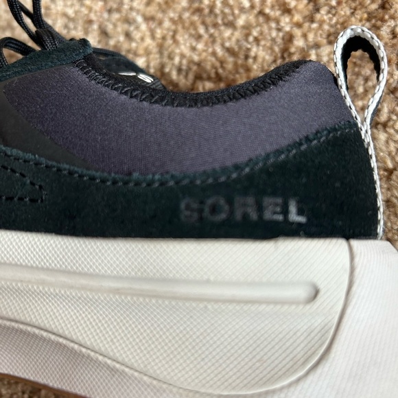 Sorel Woman’s Black Sneakers/ Sorel Ona / NWOT, NWOB/ Size 7 - Picture 5 of 9